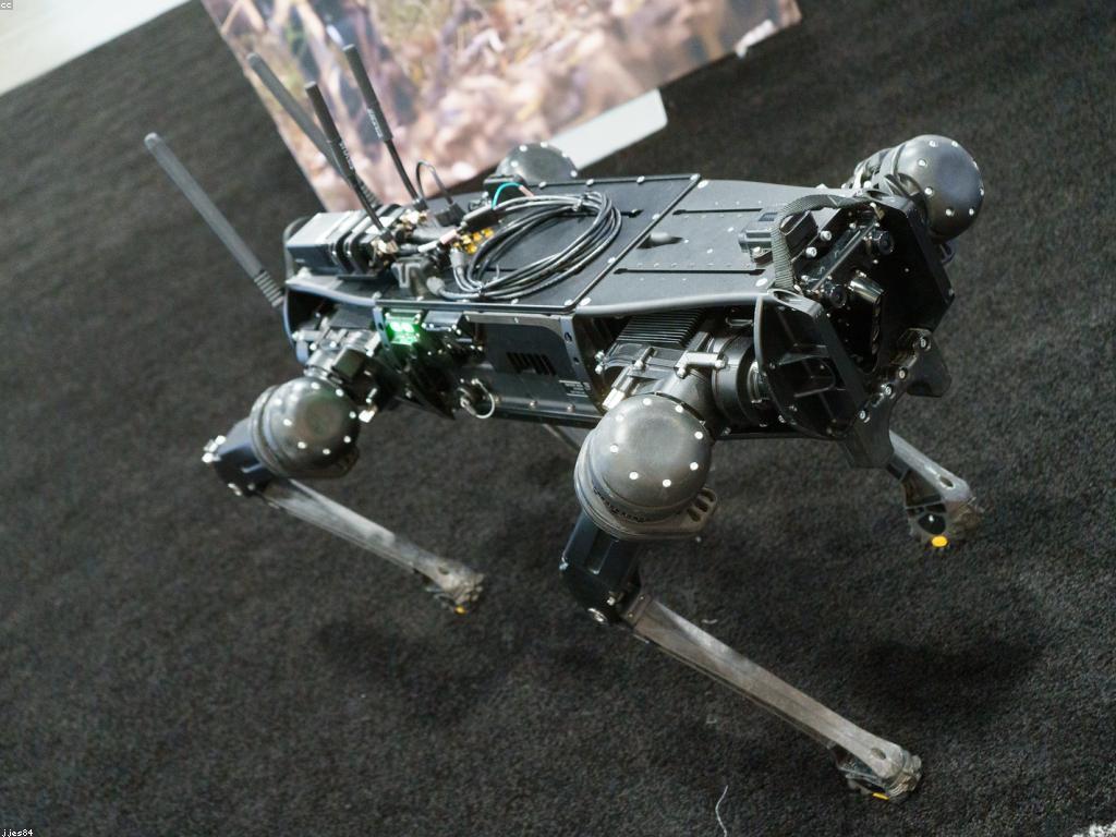 ព័ត៌មានថ្មីៗ៖ ការអភិវឌ្ឍន៍និងការប្រែប្រួលនៅក្នុងឧស្សាហកម្មបច្ចេកវិទ្យា