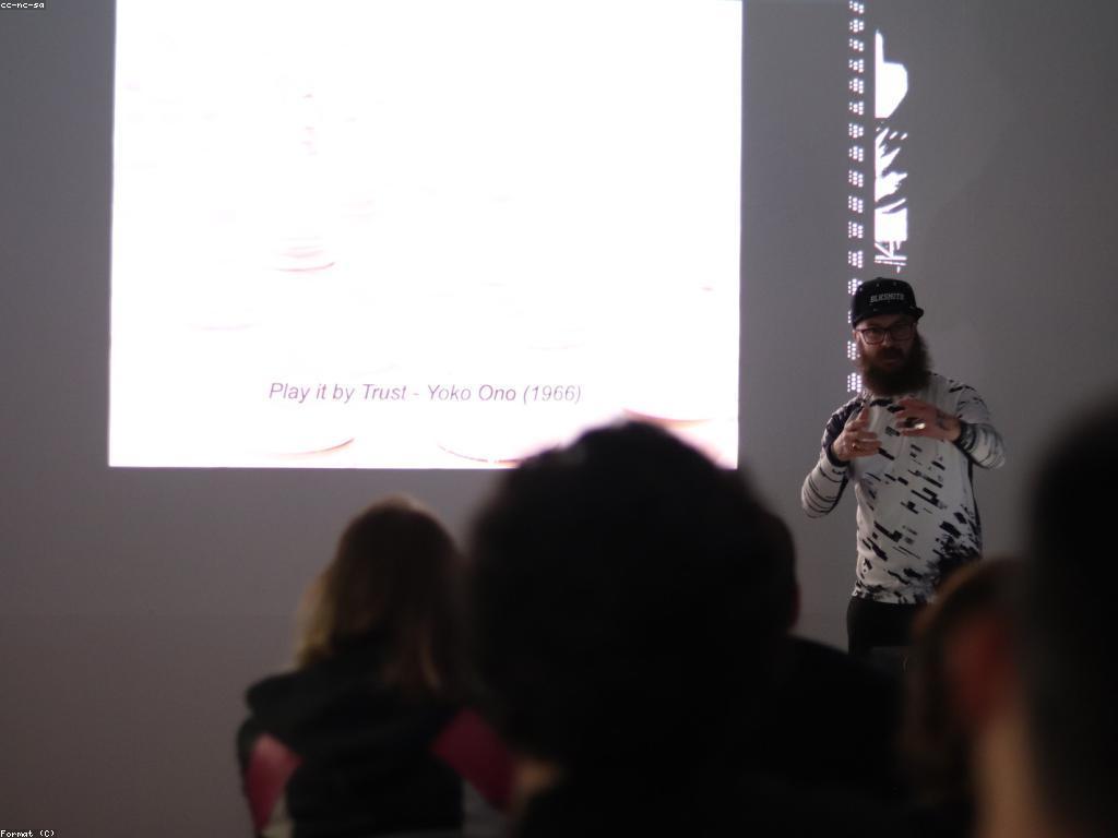 សំណួរញឹកញាប់អំពីសិល្បៈ